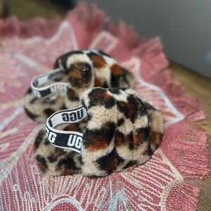 Ugg girl shoes size 6 Cheetah Print